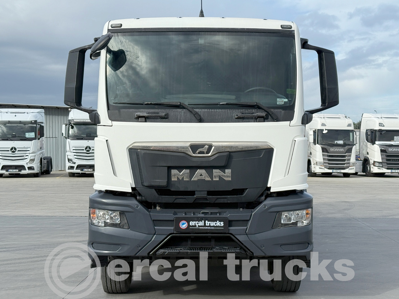 MAN 2024 TGS 41.440 /AUTO -AC-8X4 E 6- 12 M3 CONCRETE MIXER - Camion malaxeur: photos 2 MAN 2024 TGS 41.440 /AUTO -AC-8X4 E 6- 12 M3 CONCRETE MIXER - Camion malaxeur: photos 2