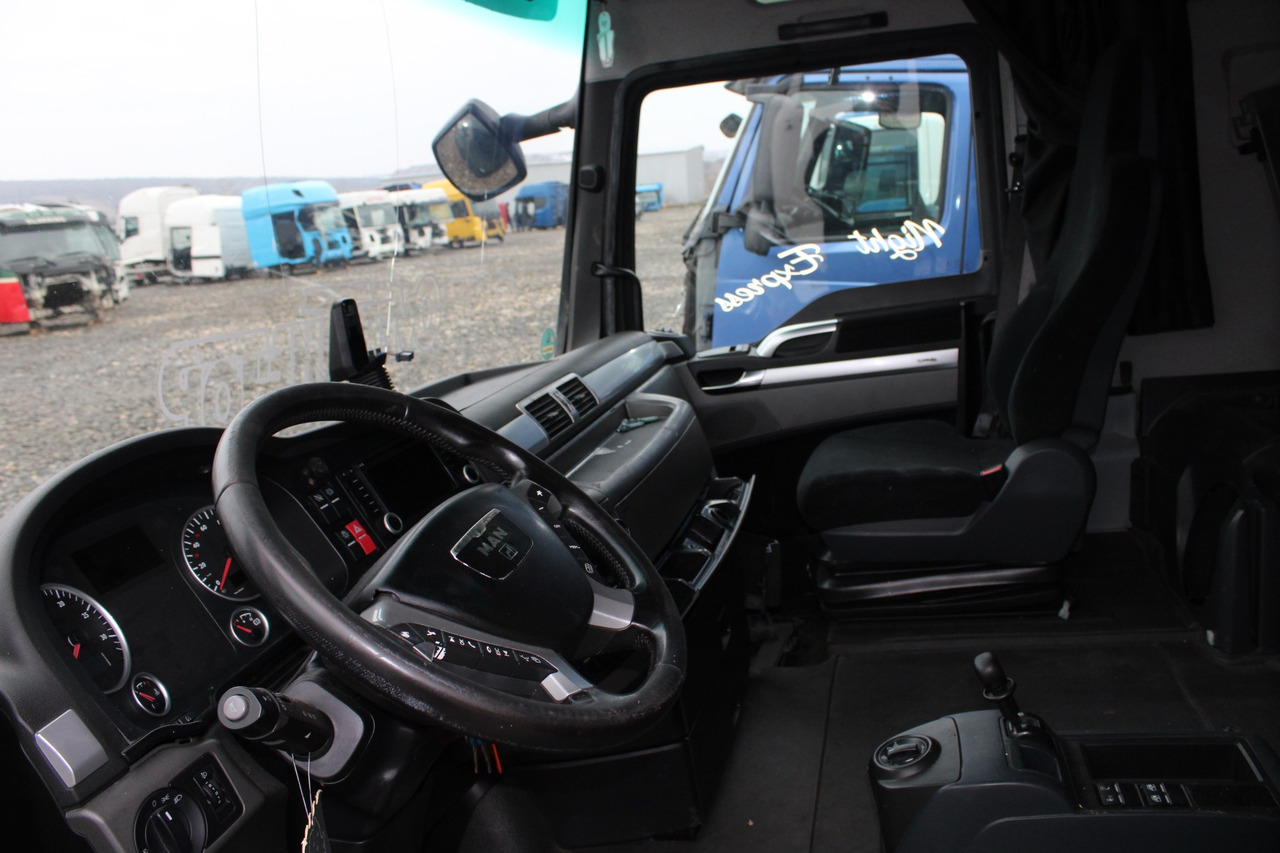 CABINA MAN TGX XXL - Cabine pour Camion: photos 4 CABINA MAN TGX XXL - Cabine pour Camion: photos 4