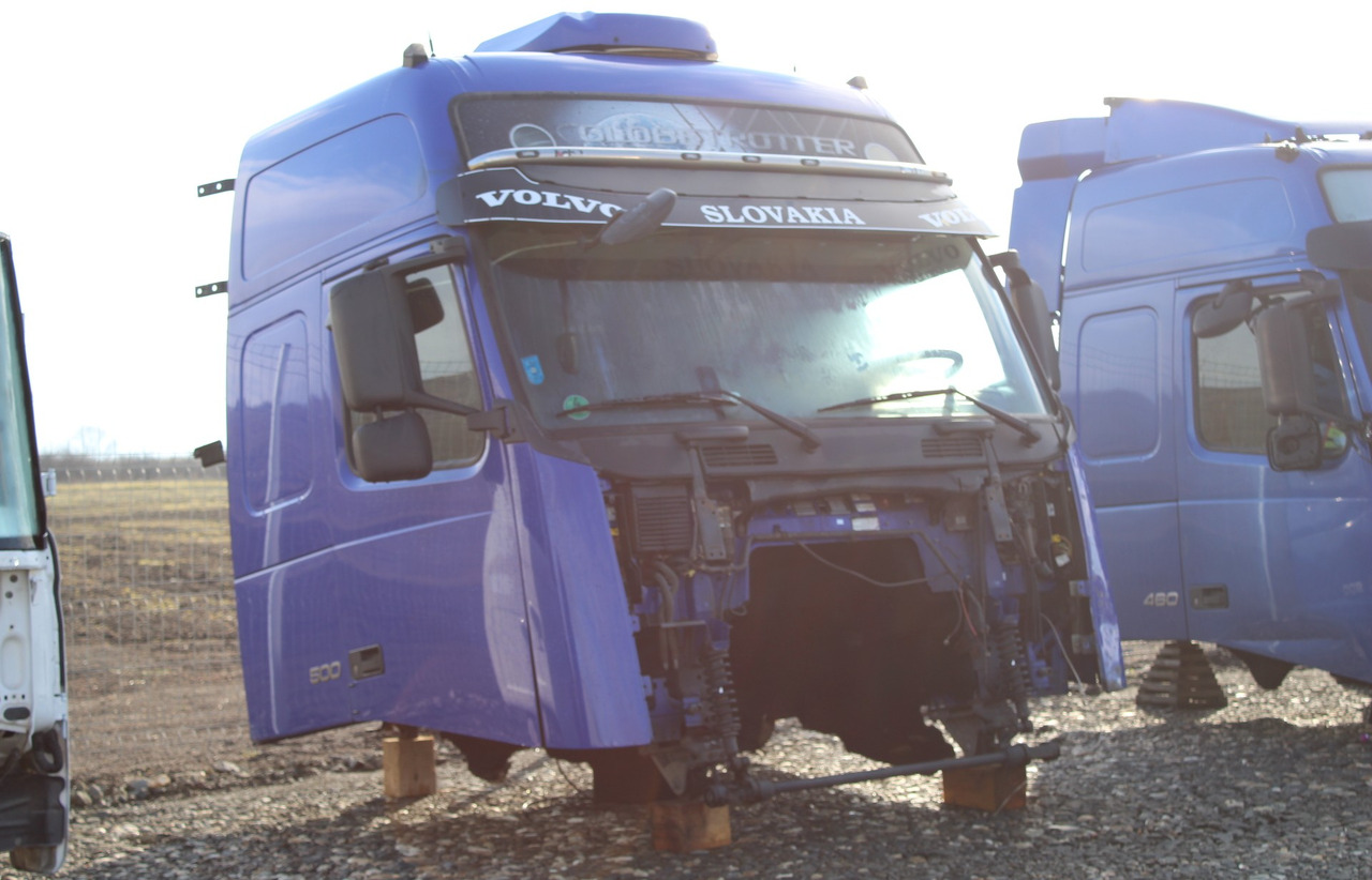 CABINA VOLVO FH13 GLOBETROTTER L2H3 - Cabine pour Camion: photos 3 CABINA VOLVO FH13 GLOBETROTTER L2H3 - Cabine pour Camion: photos 3
