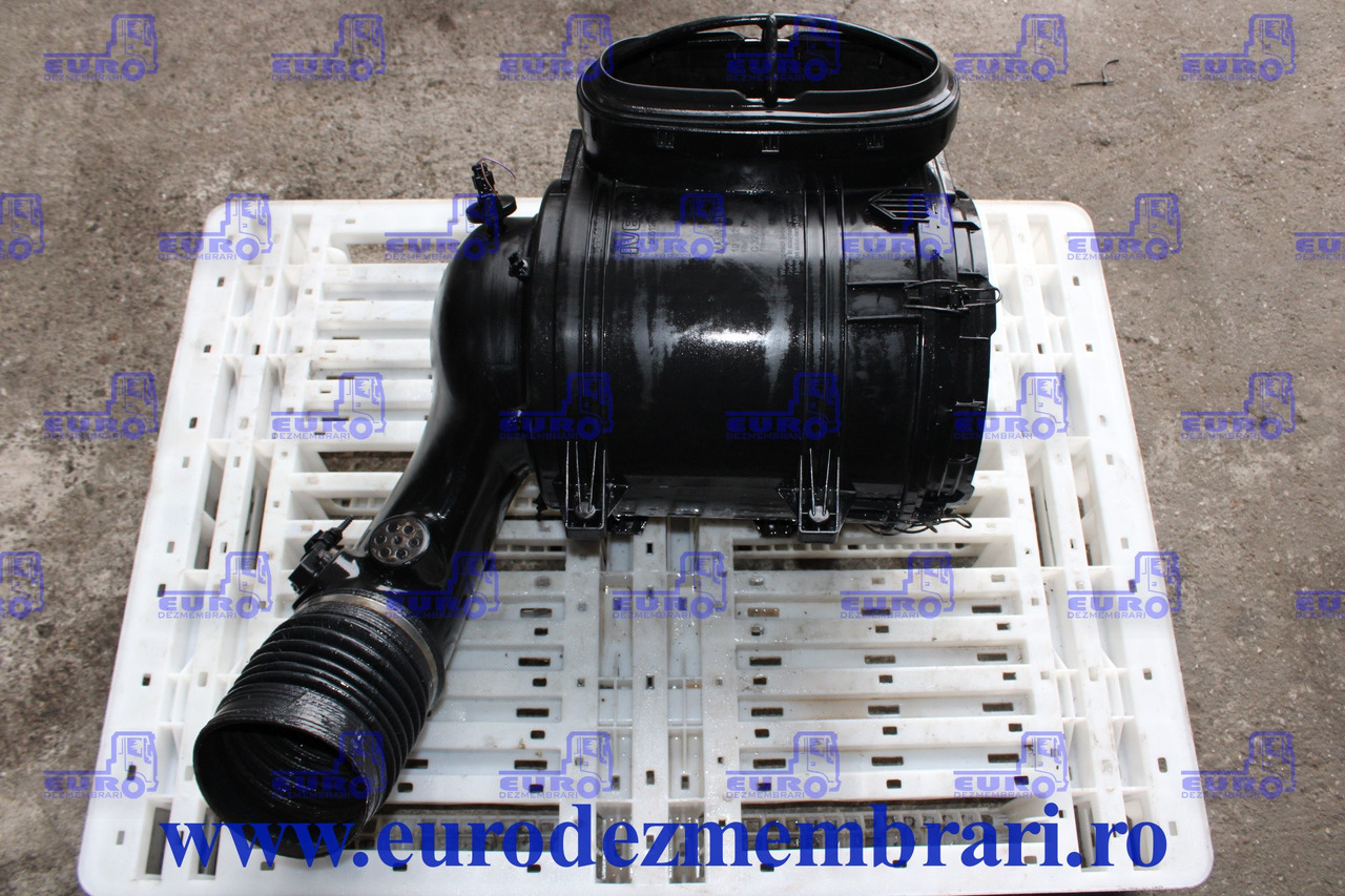 CARCASA FILTRU AER IVECO STRALIS 5801275395 - Filtre à air pour Camion: photos 1 CARCASA FILTRU AER IVECO STRALIS 5801275395 - Filtre à air pour Camion: photos 1