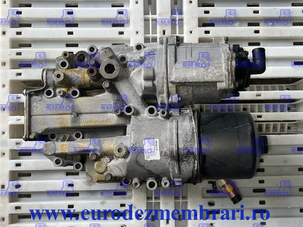 CARCASA FILTRU ULEI + TERMOFLOT + FILTRU CENTRIFUGAL MAN TGX D3876 51.05000.7176, 51.05601.7182, 51.01804.7052 - Filtre à huile pour Camion: photos 2 CARCASA FILTRU ULEI + TERMOFLOT + FILTRU CENTRIFUGAL MAN TGX D3876 51.05000.7176, 51.05601.7182, 51.01804.7052 - Filtre à huile pour Camion: photos 2