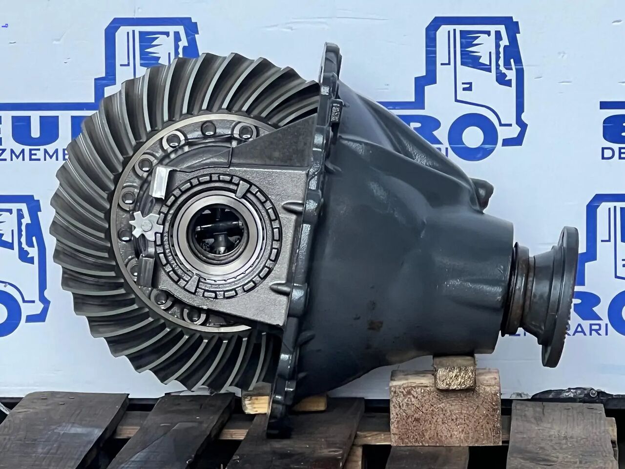 DIFERENTIAL MERCEDES ACTROS MP4 R=2.846 - Différentiel pour Camion: photos 1 DIFERENTIAL MERCEDES ACTROS MP4 R=2.846 - Différentiel pour Camion: photos 1
