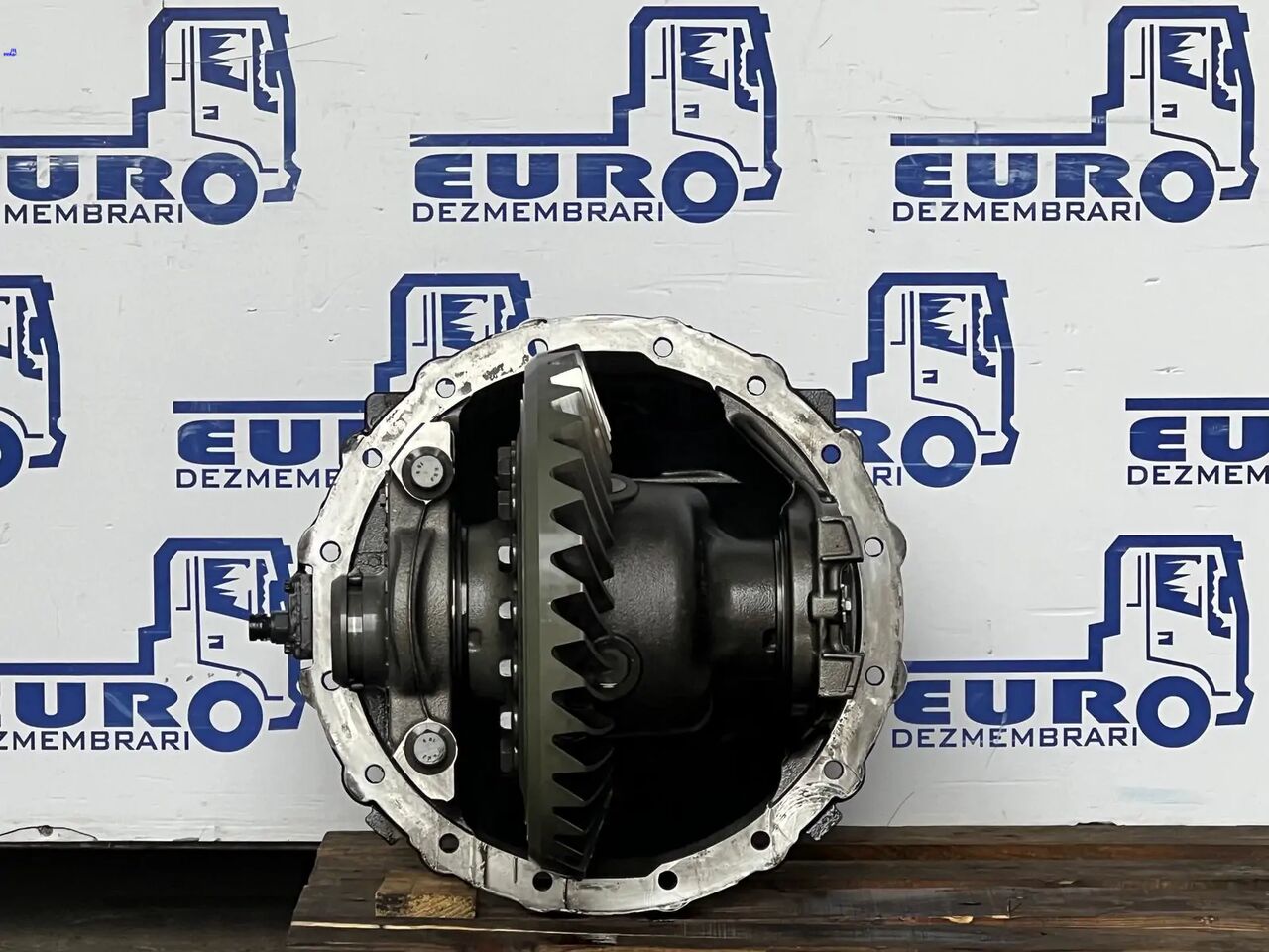 DIFERENTIAL MERCEDES ACTROS MP4 R=2.846 - Différentiel pour Camion: photos 2 DIFERENTIAL MERCEDES ACTROS MP4 R=2.846 - Différentiel pour Camion: photos 2
