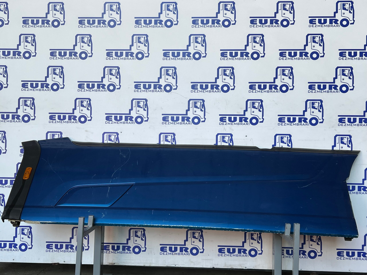 PARABICICLIST STANGA FORD F-MAX JC46E101D56AE - Carrosserie et extérieur pour Camion: photos 1 PARABICICLIST STANGA FORD F-MAX JC46E101D56AE - Carrosserie et extérieur pour Camion: photos 1