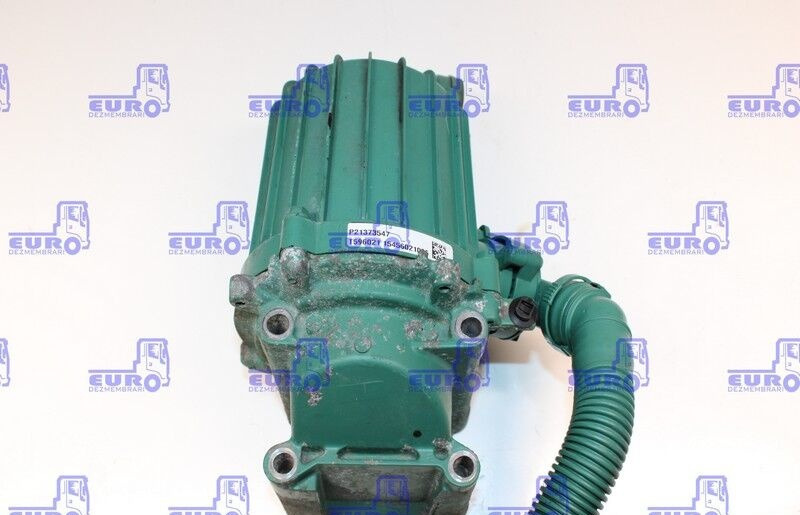 Volvo D13K FH4 21373547 - Filtre à huile pour Camion: photos 3 Volvo D13K FH4 21373547 - Filtre à huile pour Camion: photos 3