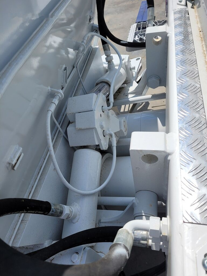 Camion pompe neuf MERCEDES-BENZ New BMS BLP 14-09 on chassis: photos 8