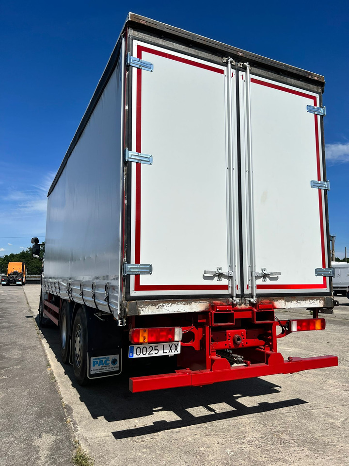 CAMION SCANIA 380 CON CARRETILLA MOFFET M4 - Camion à rideaux coulissants: photos 5 CAMION SCANIA 380 CON CARRETILLA MOFFET M4 - Camion à rideaux coulissants: photos 5