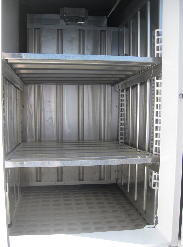 Camión heladero 3500kg MERCEDES SPRINTER - Utilitaire frigorifique: photos 4 Camión heladero 3500kg MERCEDES SPRINTER - Utilitaire frigorifique: photos 4