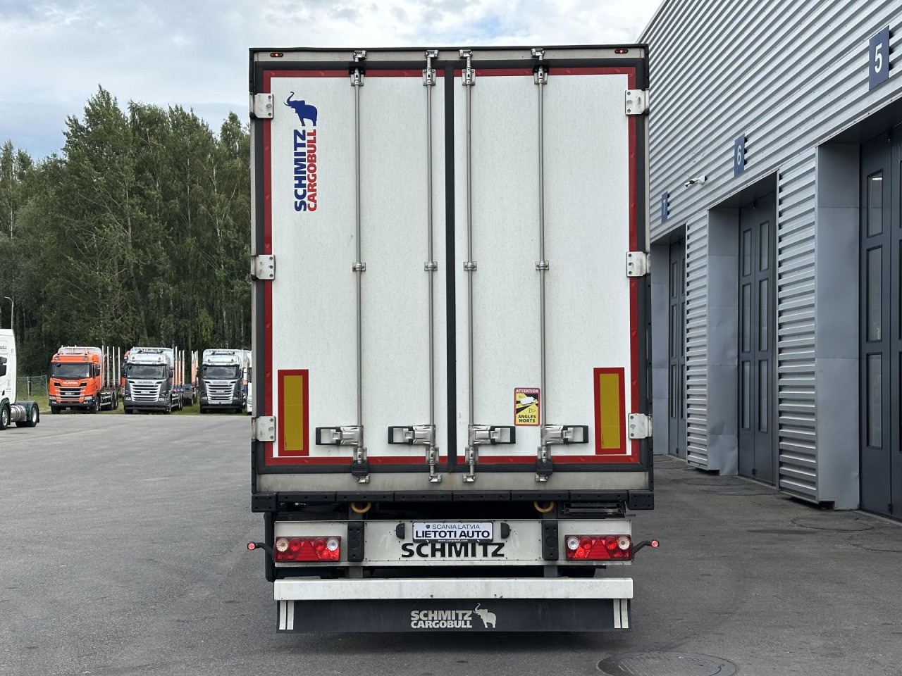 SCHMITZ SKO 24 - Semi-remorque frigorifique: photos 4 SCHMITZ SKO 24 - Semi-remorque frigorifique: photos 4