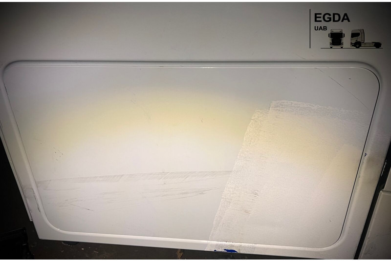 Iveco Right side - Cabine et intérieur: photos 1 Iveco Right side - Cabine et intérieur: photos 1