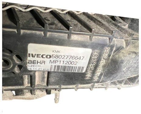 Iveco S-WAY - Radiateur: photos 3 Iveco S-WAY - Radiateur: photos 3