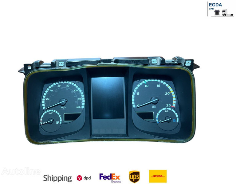 Mercedes-Benz - Panel de instrumentos: photos 1 Mercedes-Benz - Panel de instrumentos: photos 1