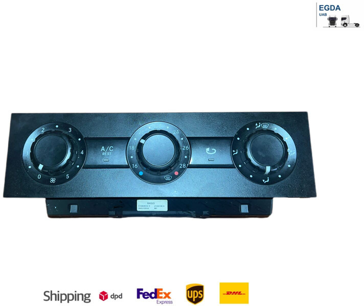 Mercedes-Benz - Panel de instrumentos: photos 1 Mercedes-Benz - Panel de instrumentos: photos 1