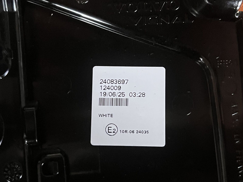 Volvo FH5/Aero - Pièces de rechange: photos 3 Volvo FH5/Aero - Pièces de rechange: photos 3