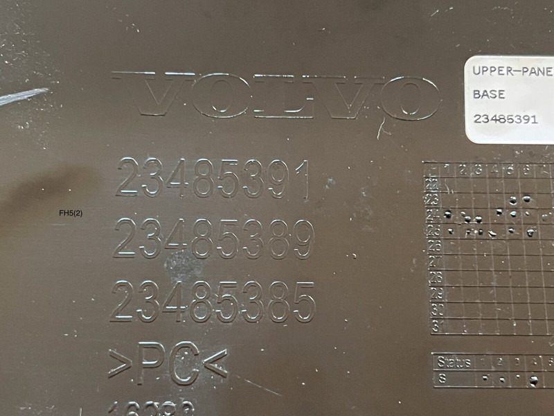 Volvo - Pièces de rechange: photos 3 Volvo - Pièces de rechange: photos 3