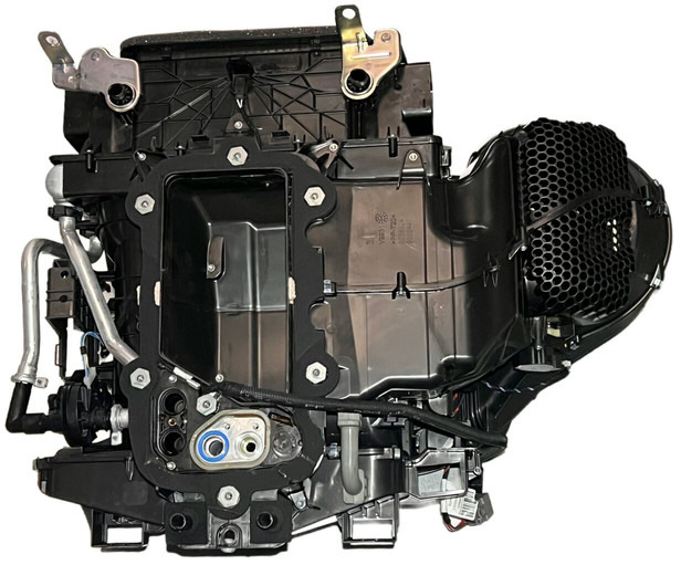 Volvo Aero - Pièce de climatisation: photos 2 Volvo Aero - Pièce de climatisation: photos 2