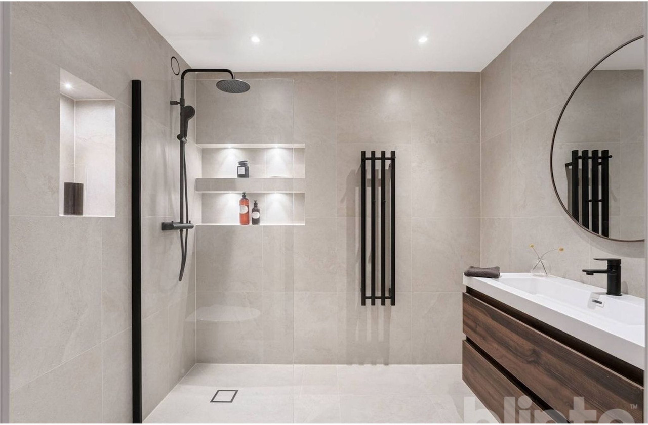 200 m2 - 600x600 - L'équipement de construction: photos 4 200 m2 - 600x600 - L'équipement de construction: photos 4