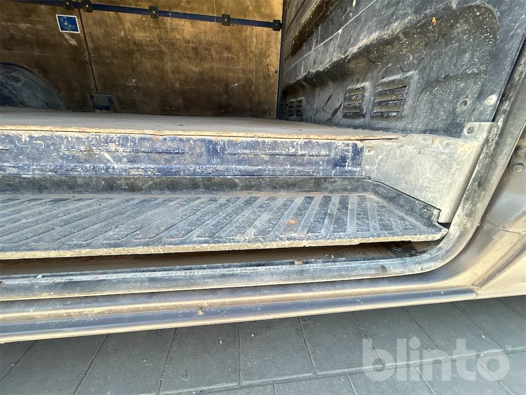 Fourgon utilitaire 2011 Volkswagen Crafter TDI: photos 45