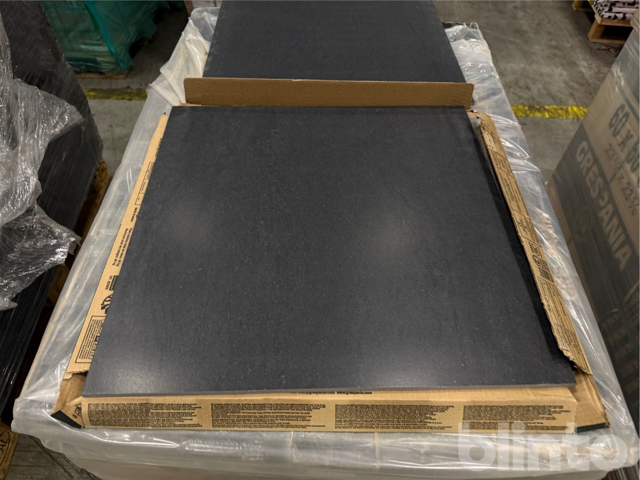 598 m2 - 600x600x8 mm - L'équipement de construction: photos 1 598 m2 - 600x600x8 mm - L'équipement de construction: photos 1