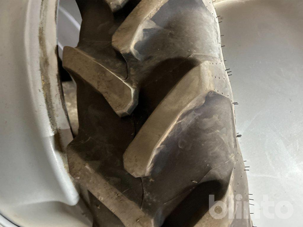 Alliance 270/95 R36 - Roue complète: photos 4 Alliance 270/95 R36 - Roue complète: photos 4