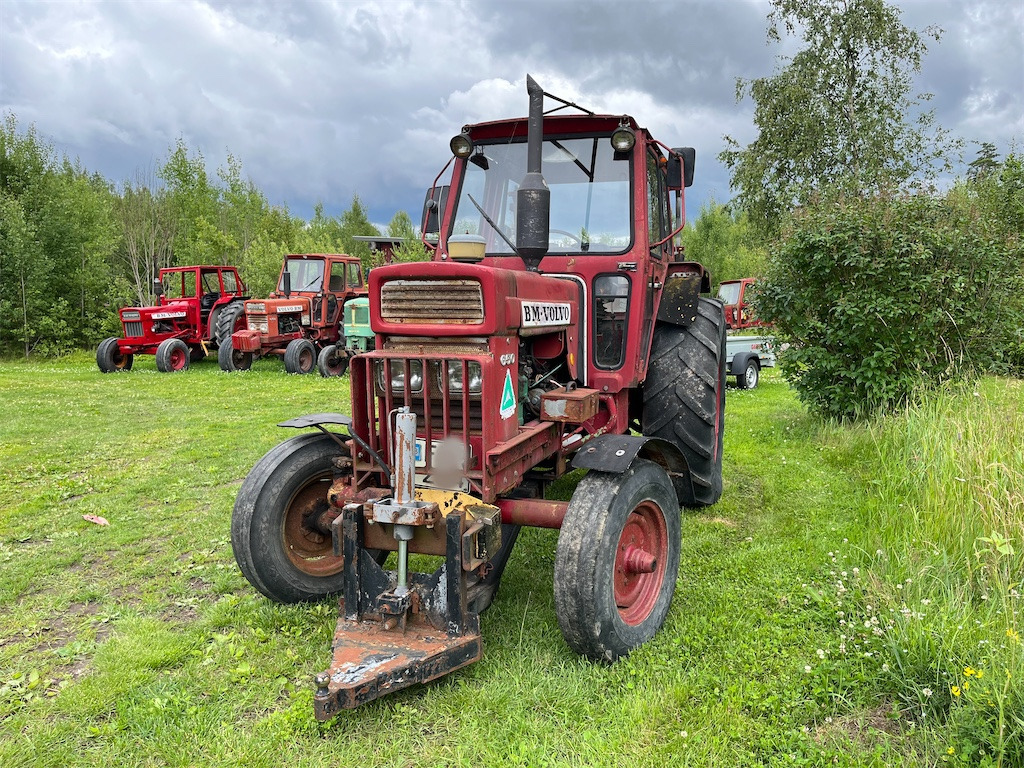 BM VOLVO T 650 - Tracteur agricole: photos 1 BM VOLVO T 650 - Tracteur agricole: photos 1