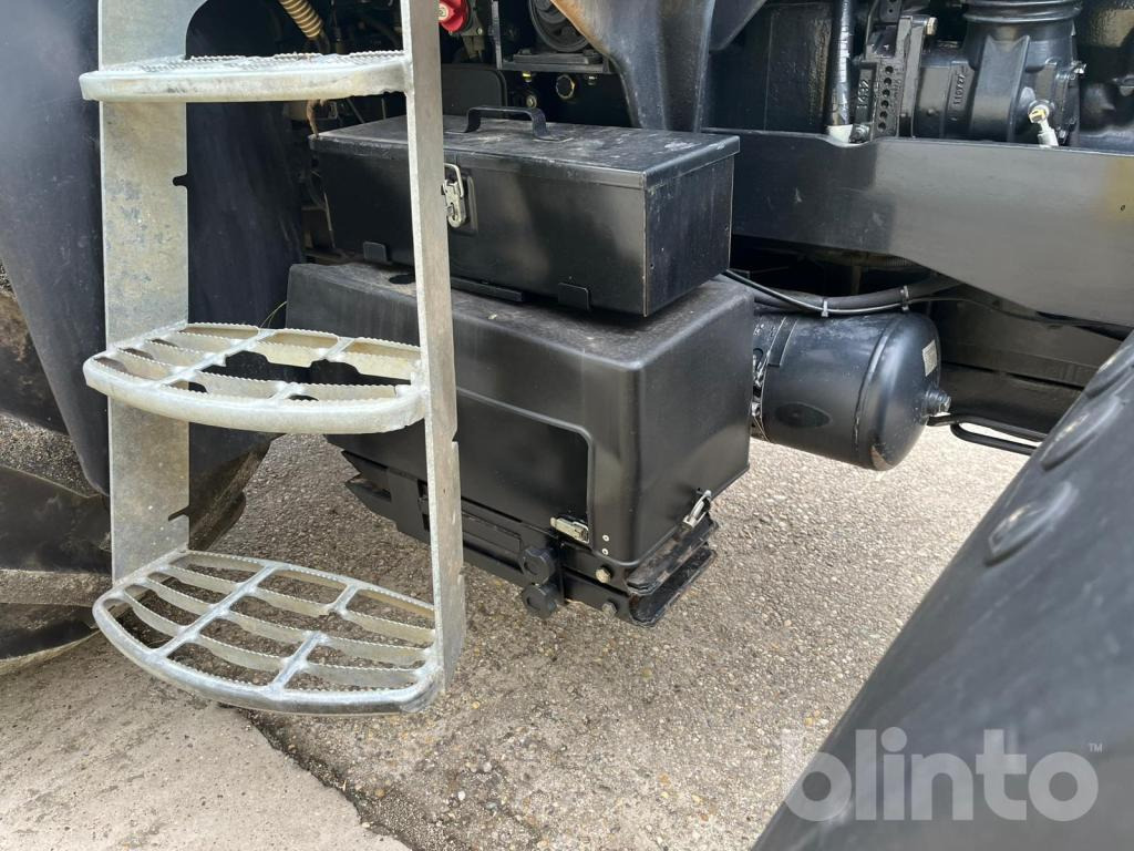 Tracteur agricole Deutz Fahr Agrotron TTV 610: photos 12 Tracteur agricole Deutz Fahr Agrotron TTV 610: photos 12