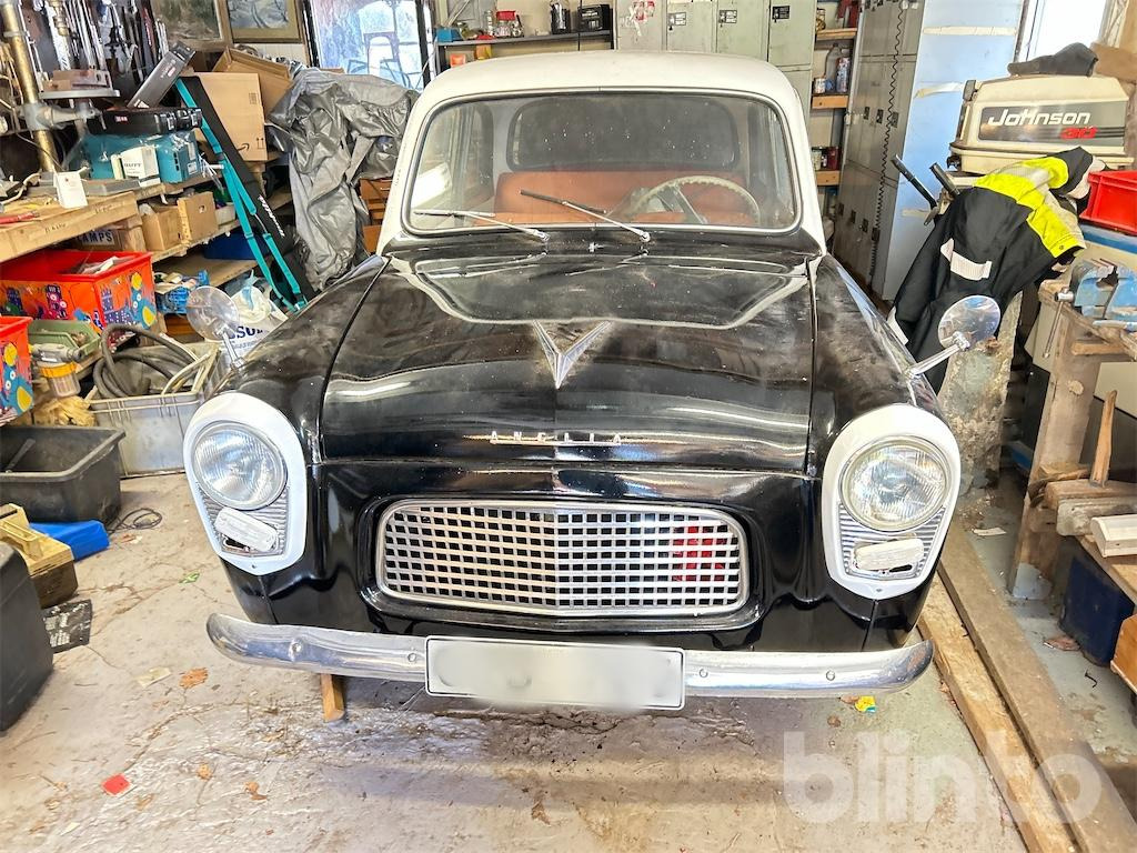 FORD 101 E ANGLIA - Voiture: photos 1 FORD 101 E ANGLIA - Voiture: photos 1
