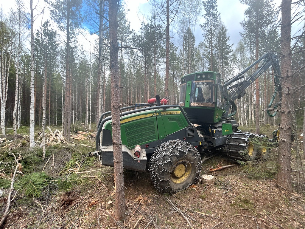 John Deere 1070G - Abatteuse: photos 5 John Deere 1070G - Abatteuse: photos 5