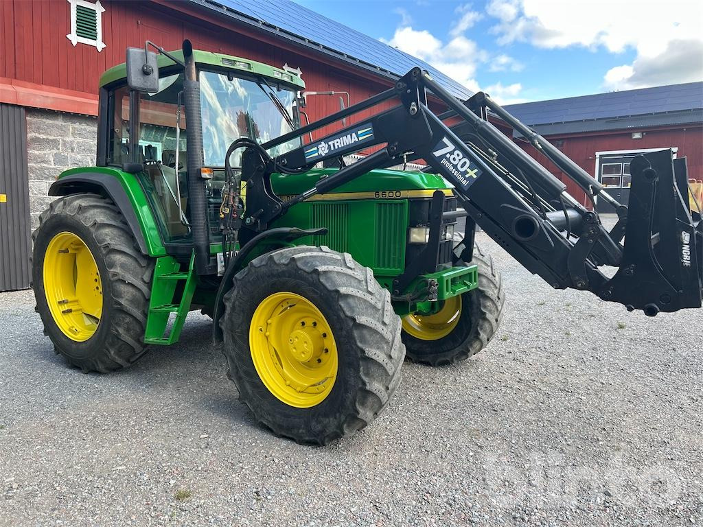 John Deere 6600 4WD - Tracteur agricole: photos 4 John Deere 6600 4WD - Tracteur agricole: photos 4