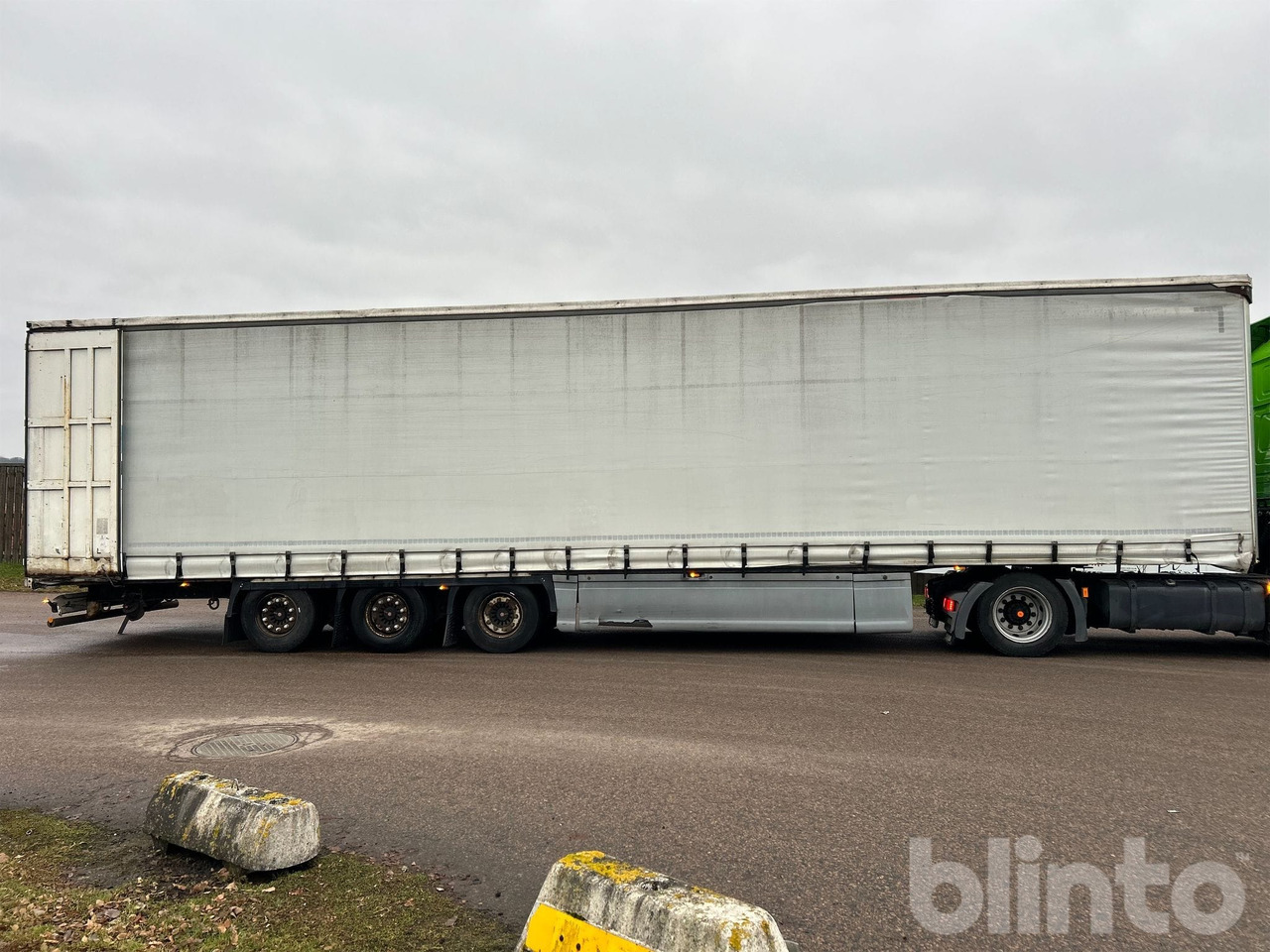 KRONE SD - Semi-remorque rideaux coulissants: photos 3 KRONE SD - Semi-remorque rideaux coulissants: photos 3