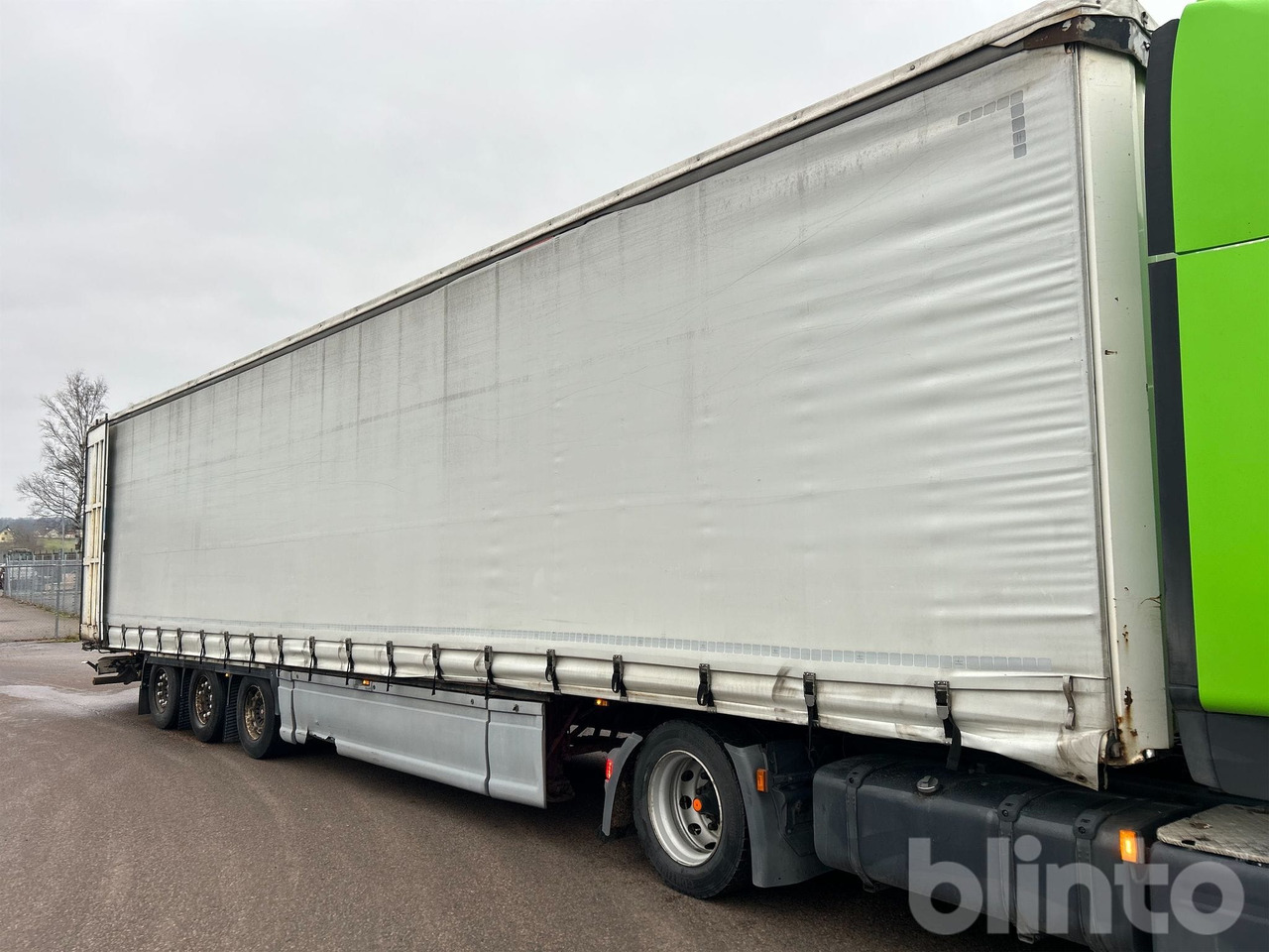 KRONE SD - Semi-remorque rideaux coulissants: photos 2 KRONE SD - Semi-remorque rideaux coulissants: photos 2