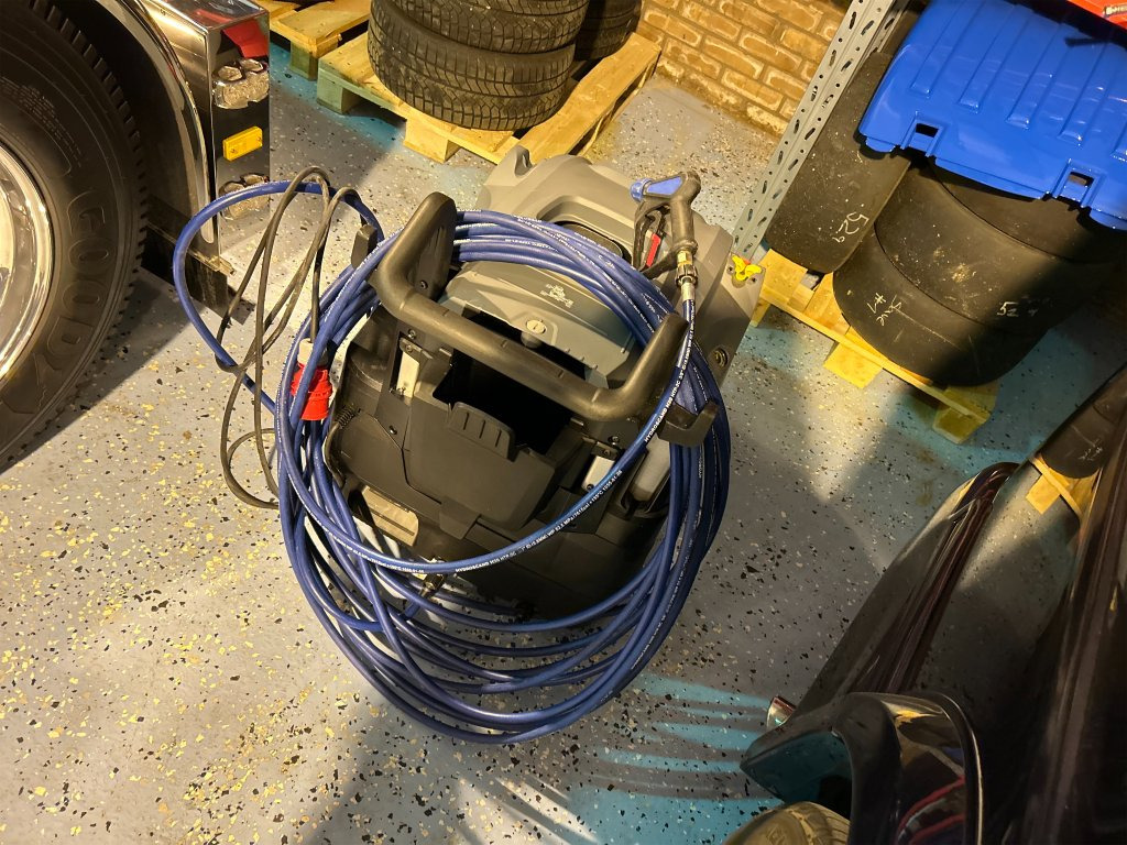 Kärcher HDS 7/16 C - Nettoyeur haute pression: photos 4 Kärcher HDS 7/16 C - Nettoyeur haute pression: photos 4