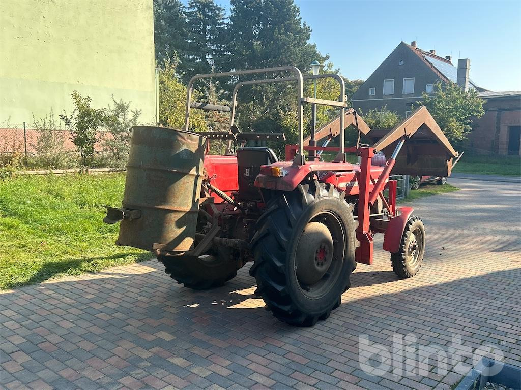 Massey-Ferguson MF 135 (1970) - Micro tracteur: photos 3 Massey-Ferguson MF 135 (1970) - Micro tracteur: photos 3