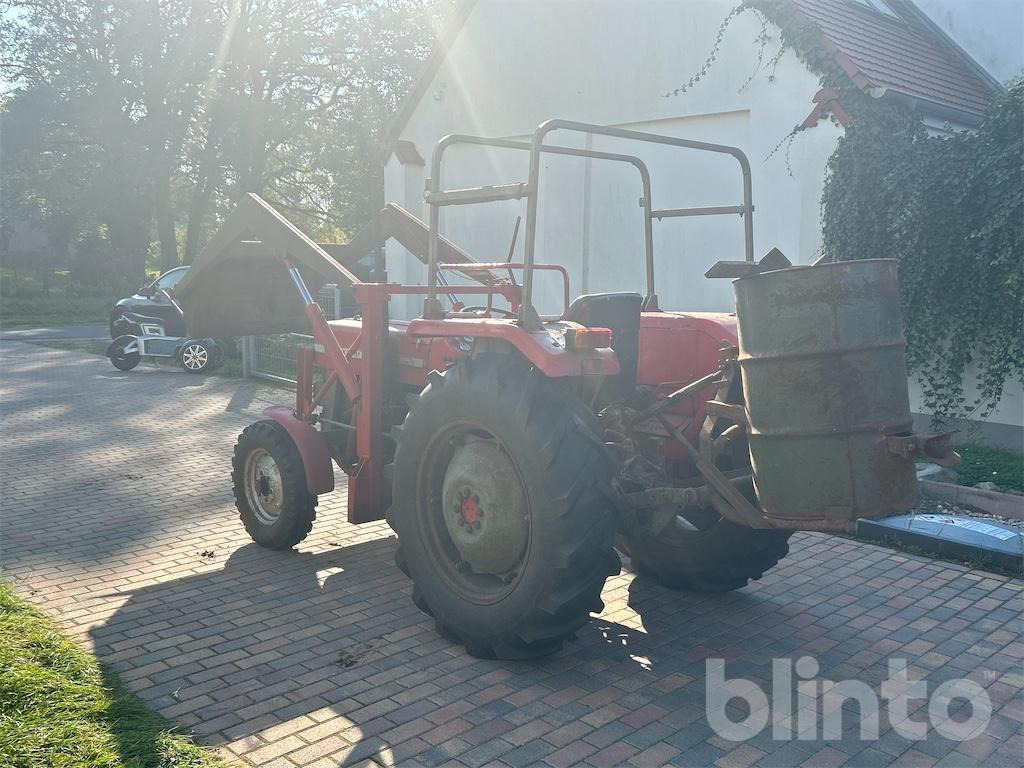 Massey-Ferguson MF 135 (1970) - Micro tracteur: photos 4 Massey-Ferguson MF 135 (1970) - Micro tracteur: photos 4