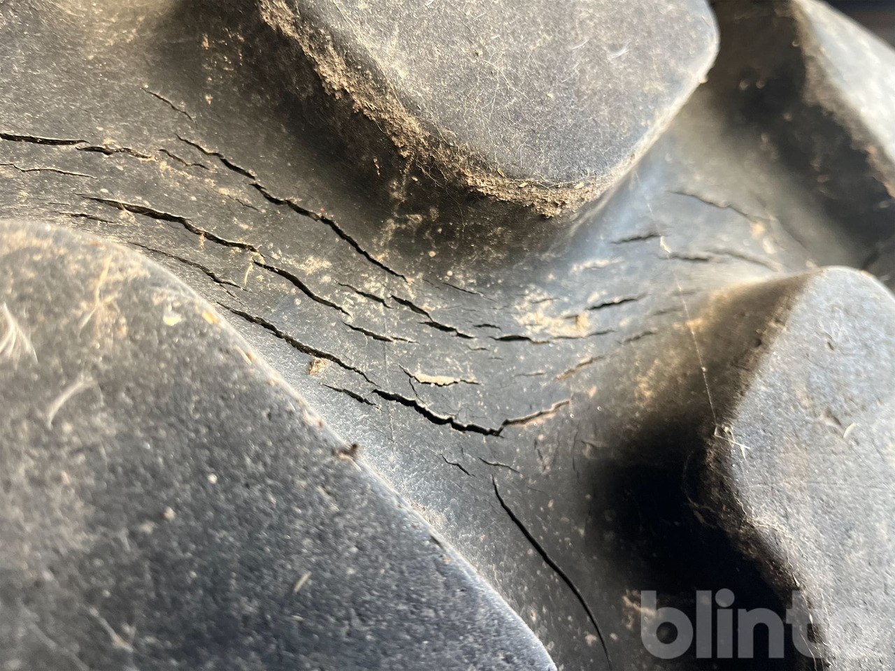 Michelin 20.5R25 - Pneu pour Engins de chantier: photos 3 Michelin 20.5R25 - Pneu pour Engins de chantier: photos 3