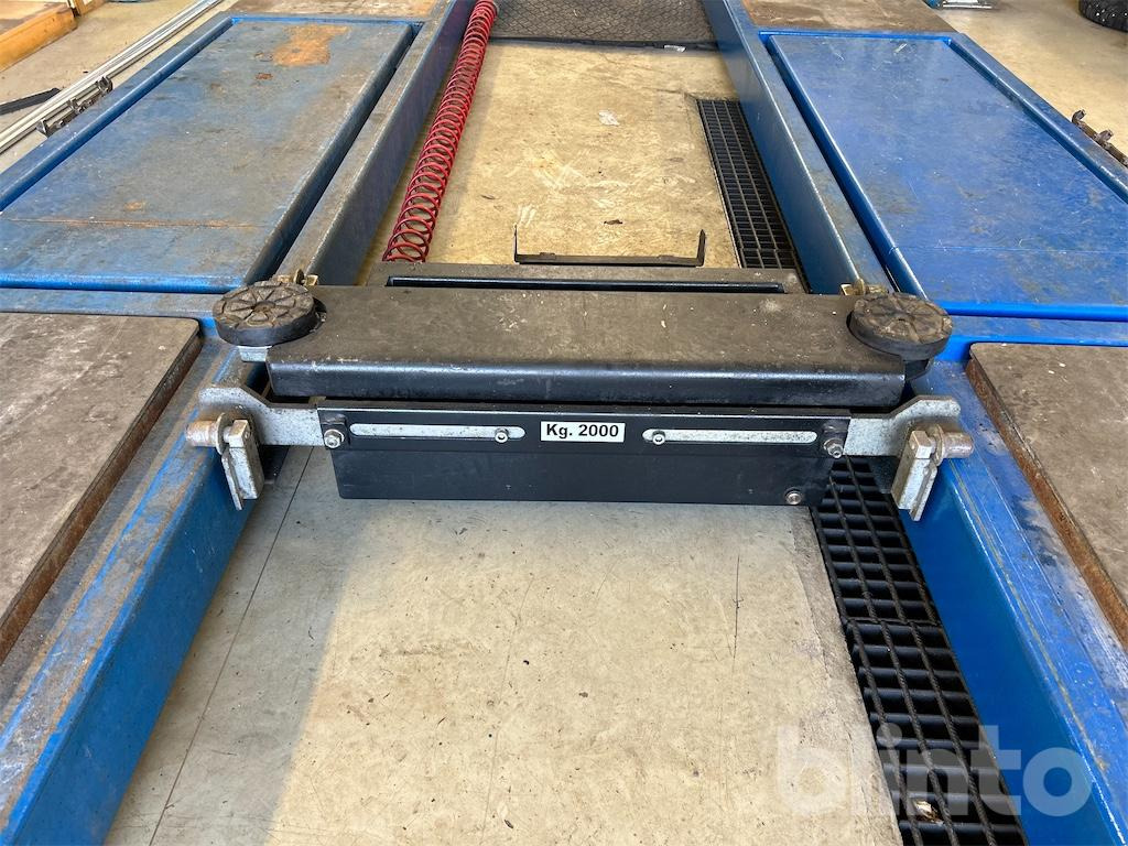 OMA - Équipement de garage: photos 3 OMA - Équipement de garage: photos 3