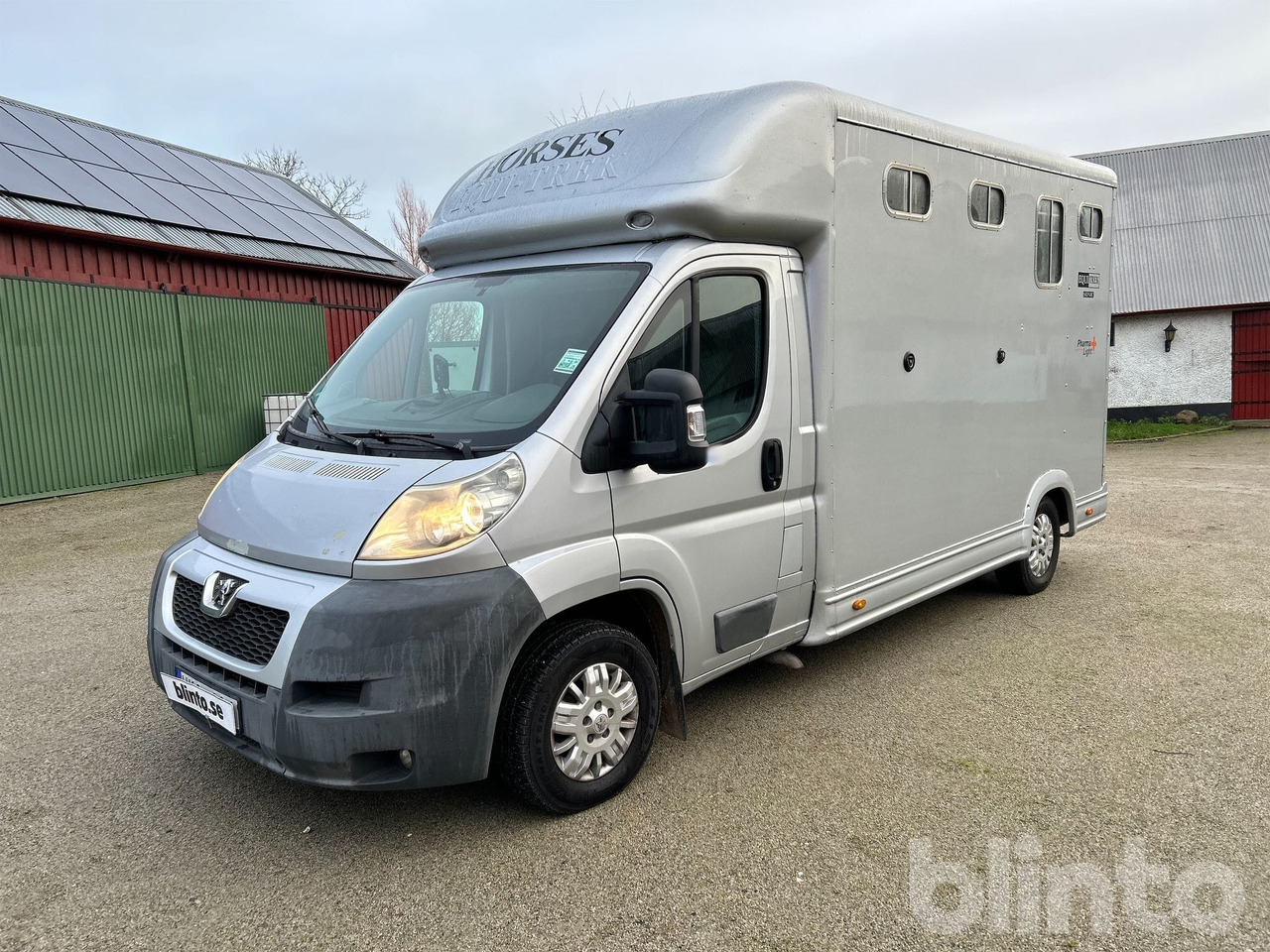 PEUGEOT BOXER HÄSTBIL - Camion chevaux: photos 5 PEUGEOT BOXER HÄSTBIL - Camion chevaux: photos 5