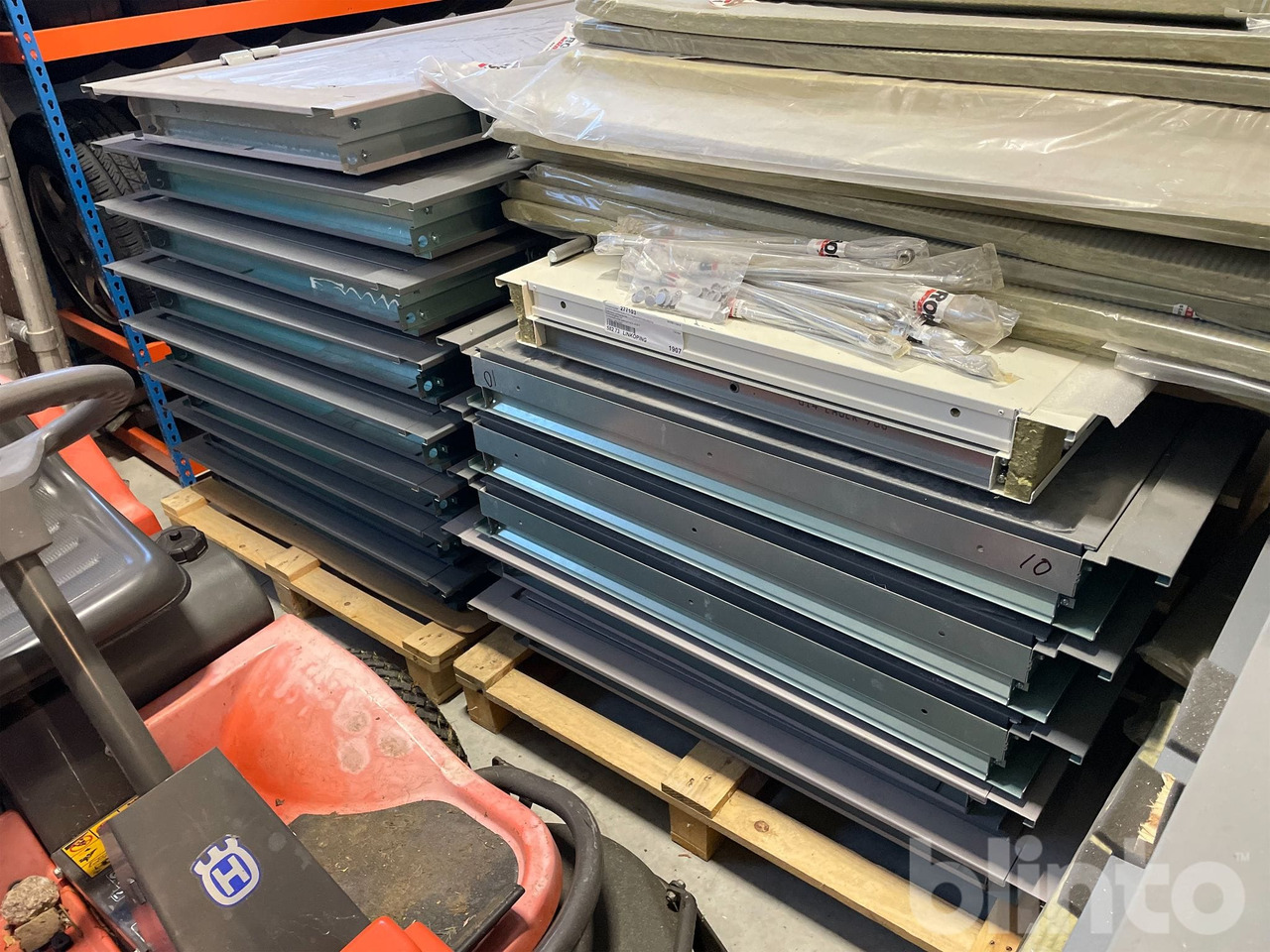 Robust - Outil/ Équipement: photos 1 Robust - Outil/ Équipement: photos 1