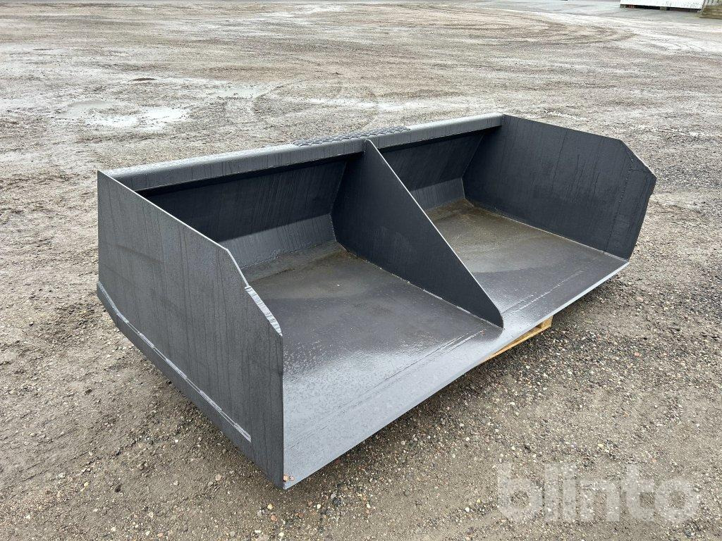 Stora Kramer - 2.55m - Godet pour chargeur: photos 3 Stora Kramer - 2.55m - Godet pour chargeur: photos 3