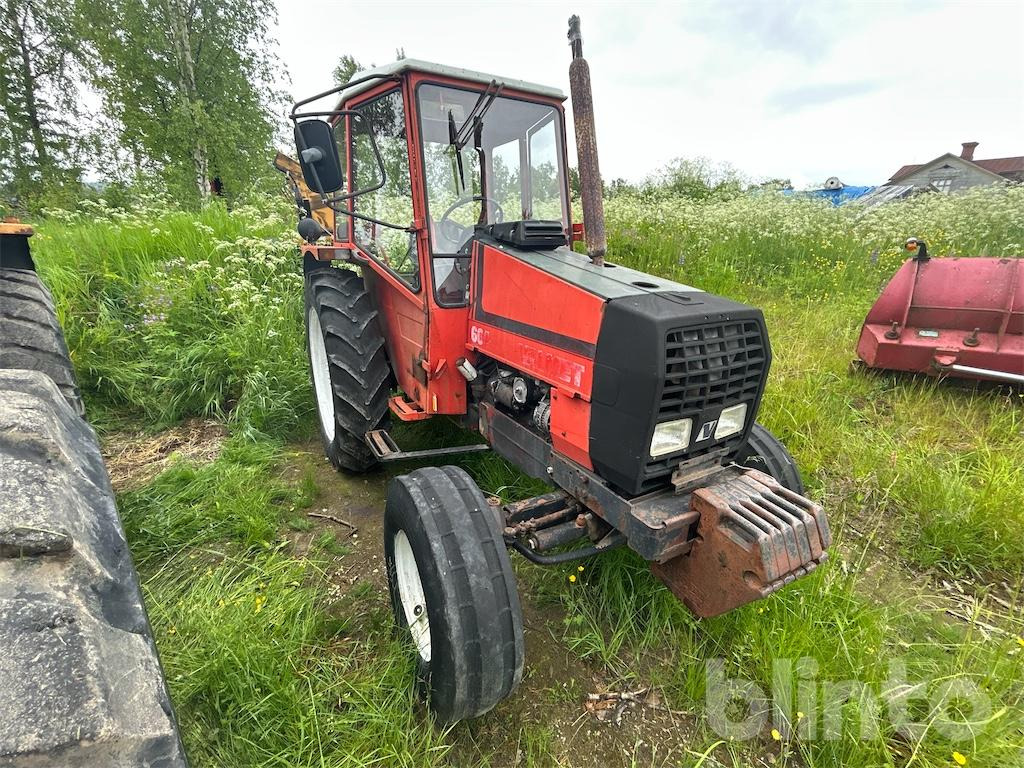 VALMET 604 - Tracteur agricole: photos 3 VALMET 604 - Tracteur agricole: photos 3
