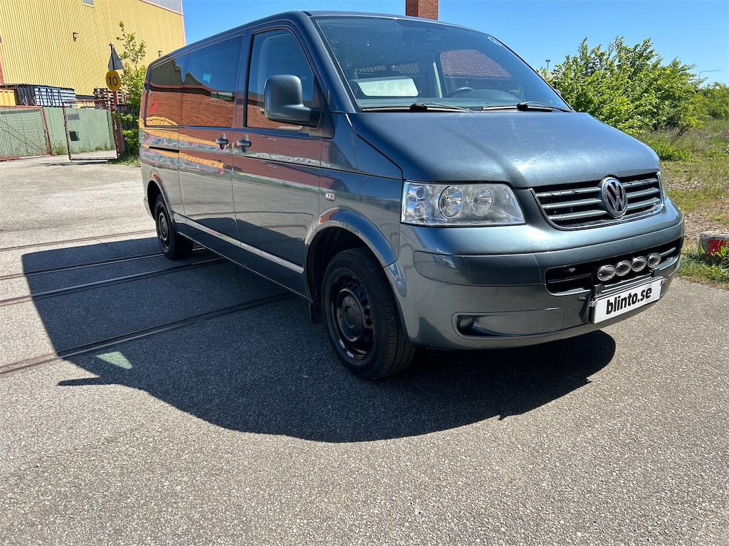 VW CARAVELLE COMFL 2,5 - Voiture: photos 5 VW CARAVELLE COMFL 2,5 - Voiture: photos 5