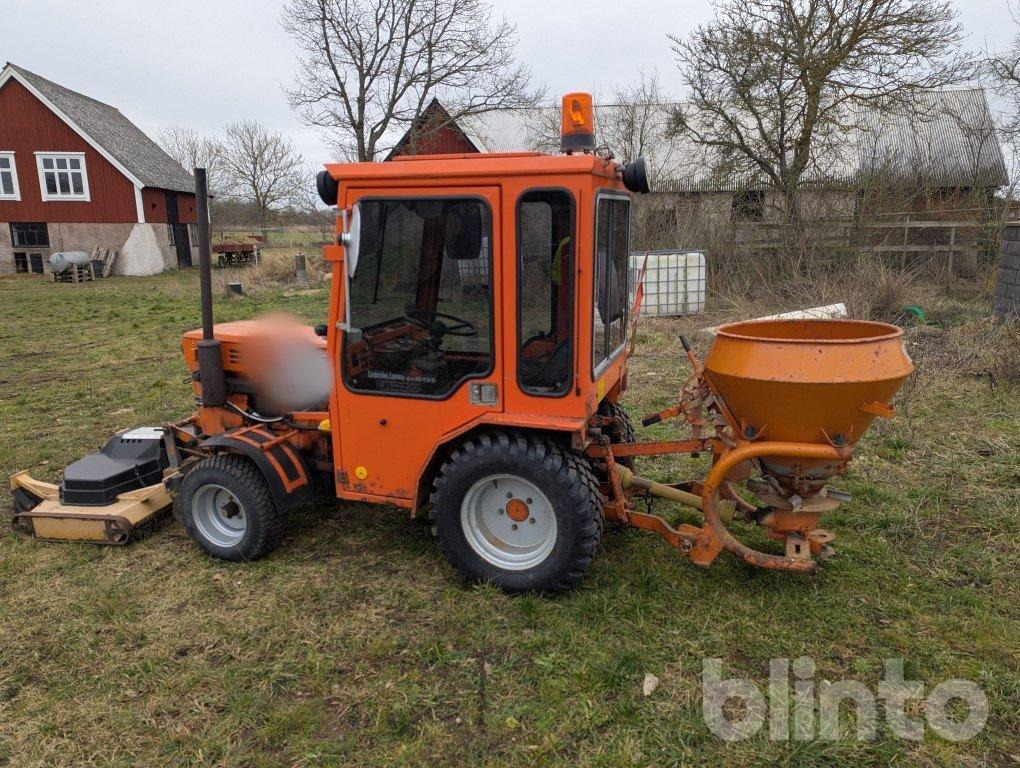 Holder P60 med flera redskap - Véhicule de voirie/ Spécial: photos 1 Holder P60 med flera redskap - Véhicule de voirie/ Spécial: photos 1