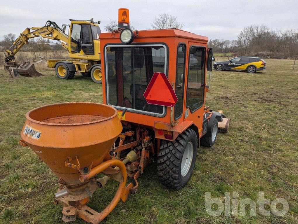 Holder P60 med flera redskap - Véhicule de voirie/ Spécial: photos 4 Holder P60 med flera redskap - Véhicule de voirie/ Spécial: photos 4