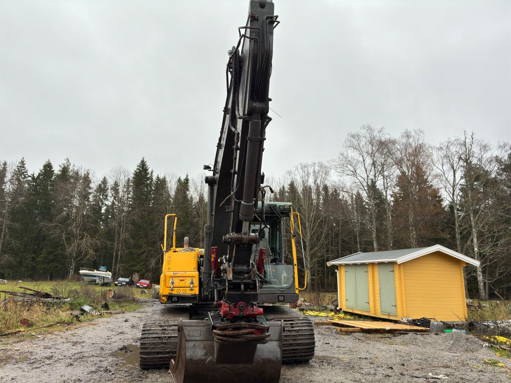 Volvo EC140Blc - Pelle sur chenille: photos 2 Volvo EC140Blc - Pelle sur chenille: photos 2