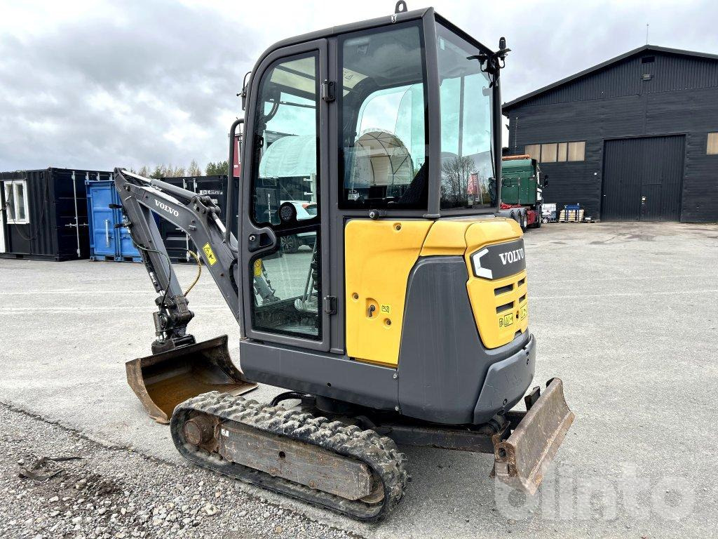 Volvo EC18D - Mini pelle: photos 5 Volvo EC18D - Mini pelle: photos 5