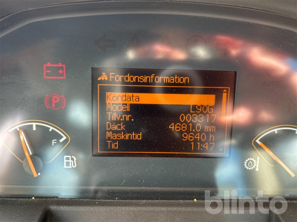 Chargeuse sur pneus Volvo L90G: photos 39 Chargeuse sur pneus Volvo L90G: photos 39