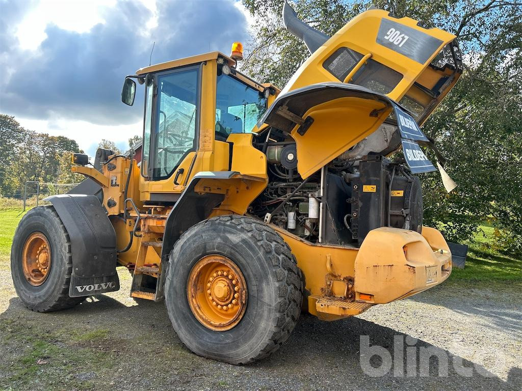 Chargeuse sur pneus Volvo L90G: photos 8 Chargeuse sur pneus Volvo L90G: photos 8