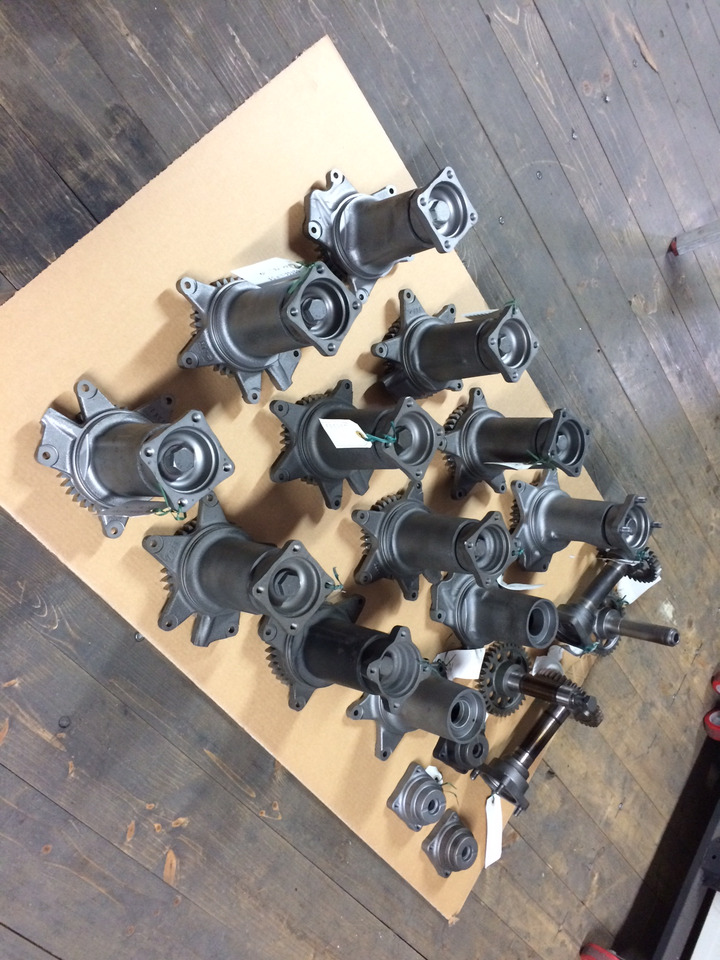 ALBERO VENTILATORE ASSEMBLAGGIO - MAN 51066006117 / 51066006121 - Système de refroidissement pour Camion: photos 2 ALBERO VENTILATORE ASSEMBLAGGIO - MAN 51066006117 / 51066006121 - Système de refroidissement pour Camion: photos 2