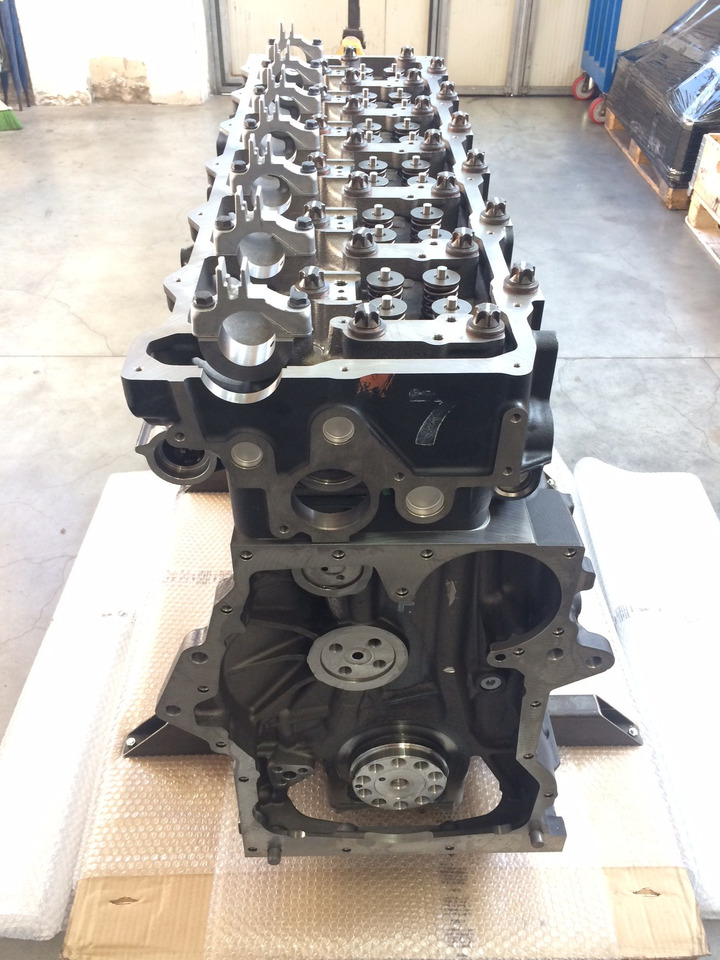 MOTORE MAN D2676 LOH32 - 505CV - EURO 6 - MOTORE AUTOBUS VERTICALE - Moteur pour Bus: photos 3 MOTORE MAN D2676 LOH32 - 505CV - EURO 6 - MOTORE AUTOBUS VERTICALE - Moteur pour Bus: photos 3