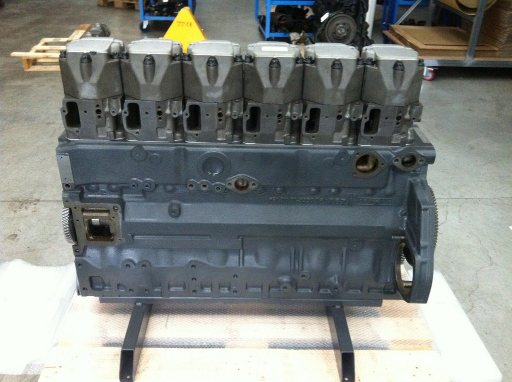 MOTORE MAN D2866LUH23 - 260CV - EURO 3 - BUS - Moteur pour Bus: photos 1 MOTORE MAN D2866LUH23 - 260CV - EURO 3 - BUS - Moteur pour Bus: photos 1